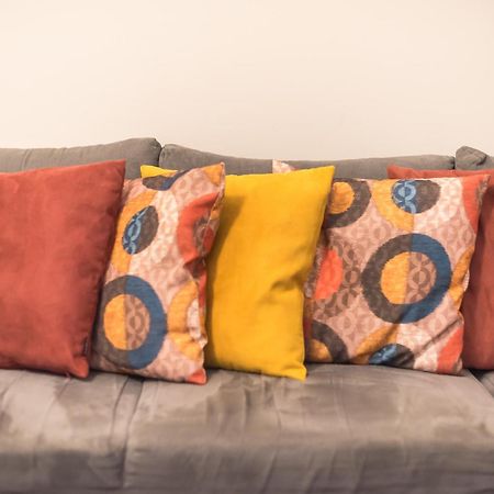 Apartment Steps From Historic Center Plaka Атина Екстериор снимка