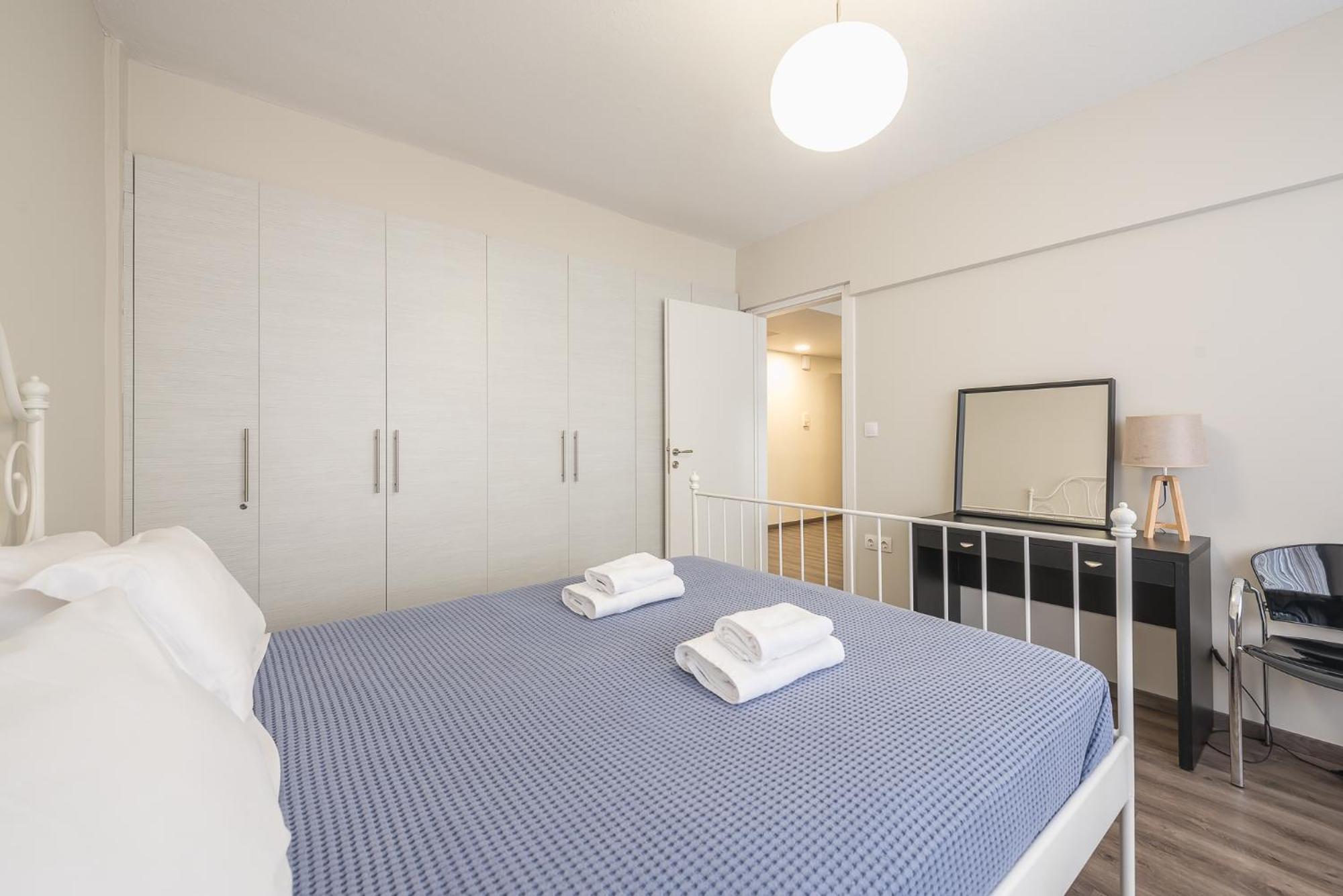 Apartment Steps From Historic Center Plaka Атина Екстериор снимка