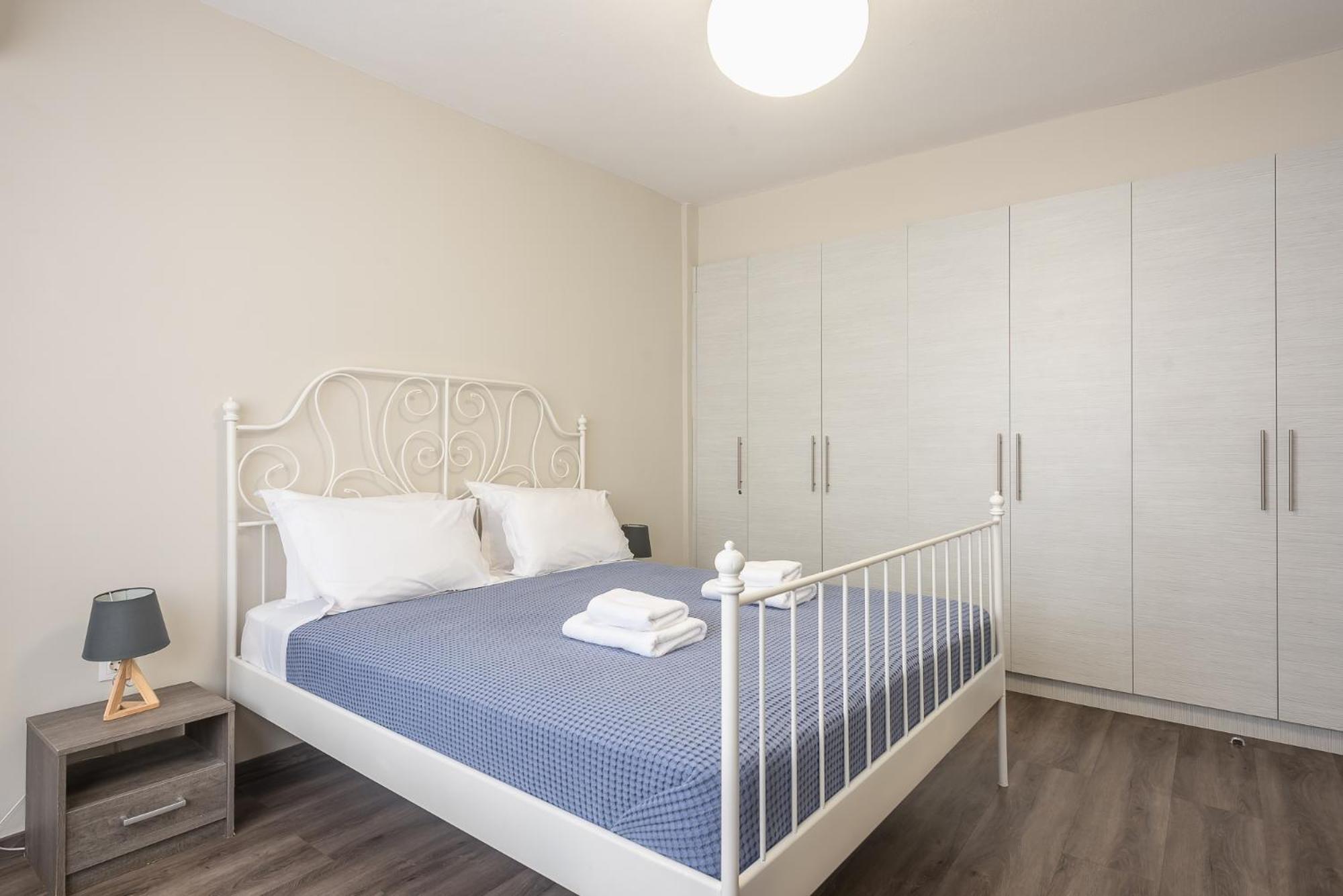 Apartment Steps From Historic Center Plaka Атина Екстериор снимка