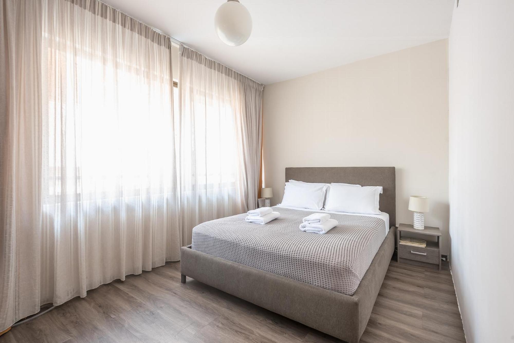 Apartment Steps From Historic Center Plaka Атина Екстериор снимка