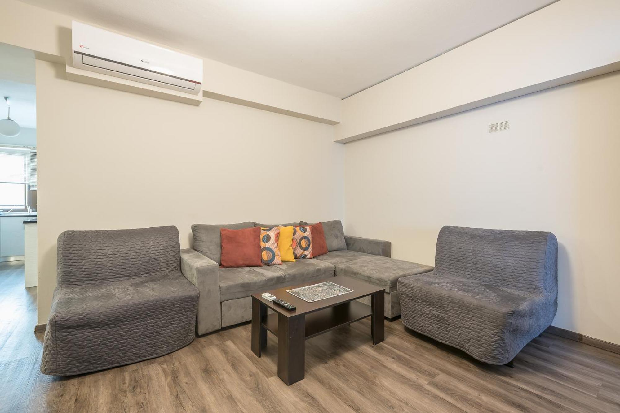 Apartment Steps From Historic Center Plaka Атина Екстериор снимка