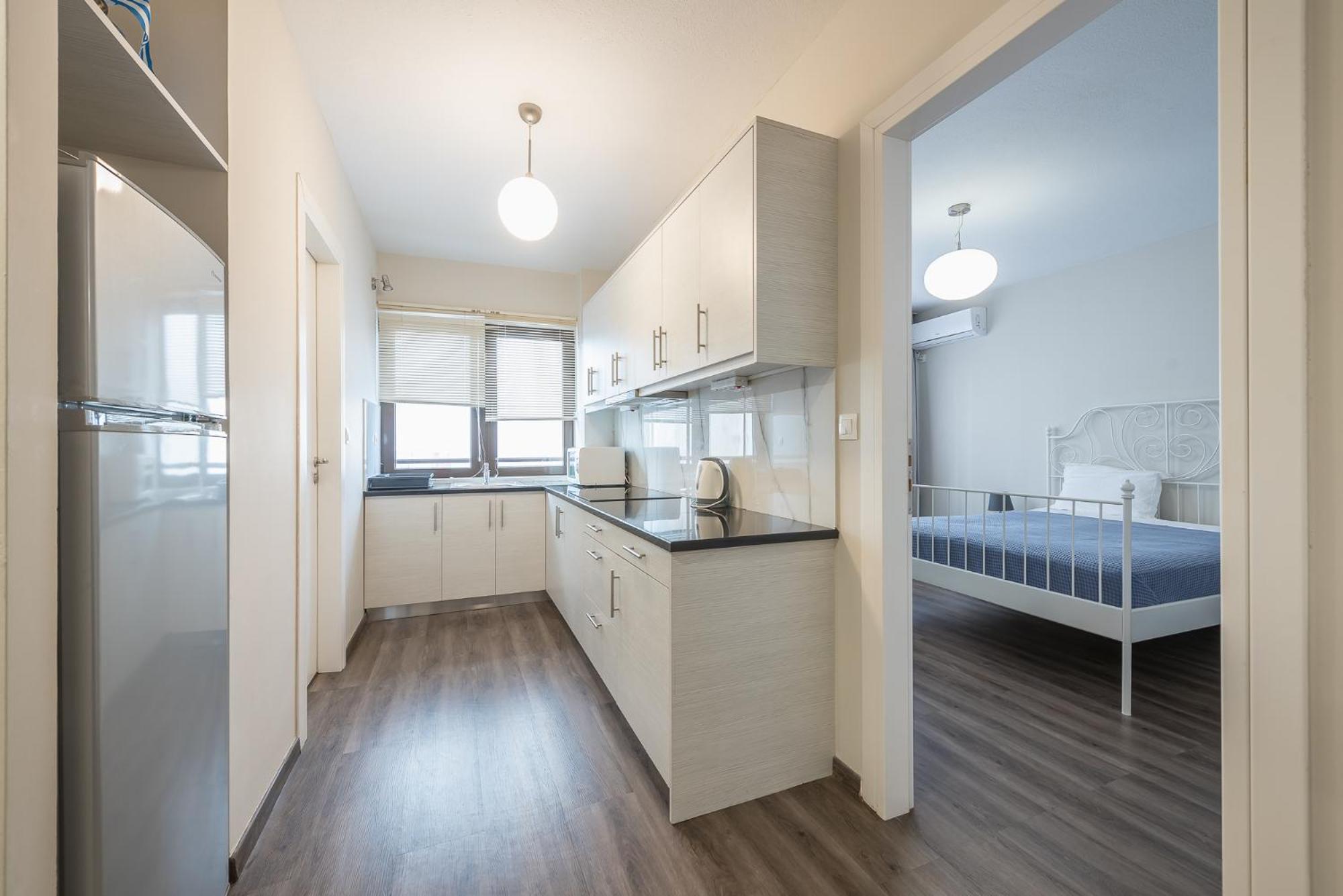 Apartment Steps From Historic Center Plaka Атина Екстериор снимка