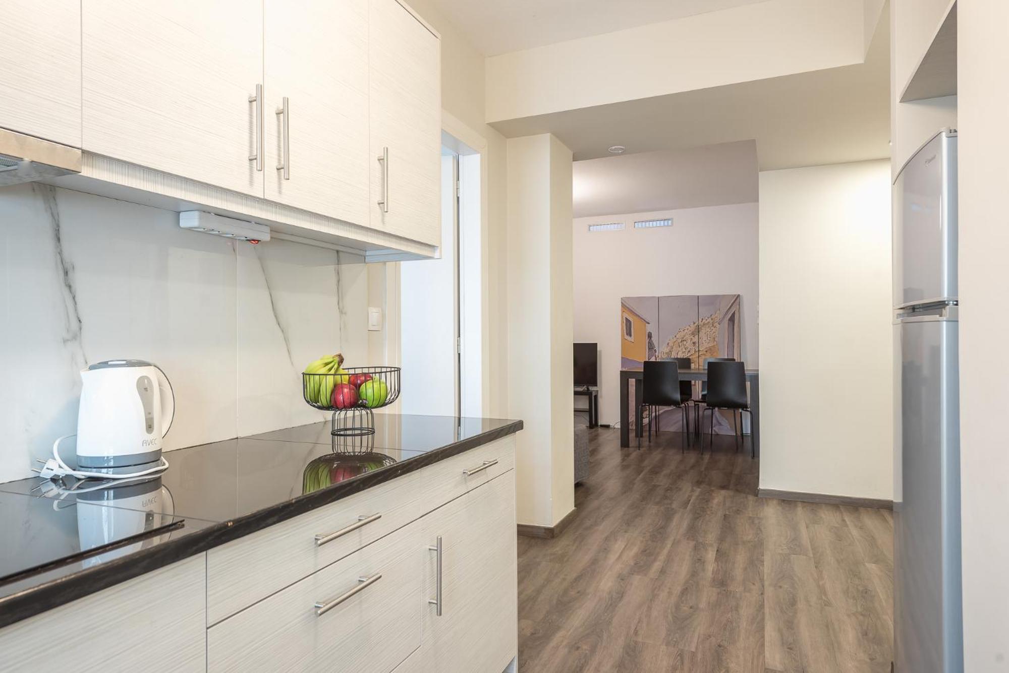 Apartment Steps From Historic Center Plaka Атина Екстериор снимка